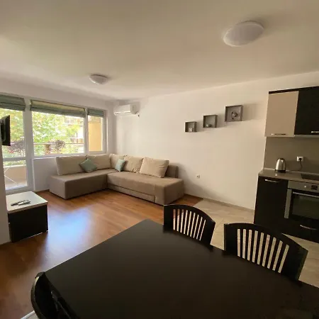 Dione Apartman