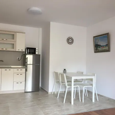 Dione Apartman Pomorie